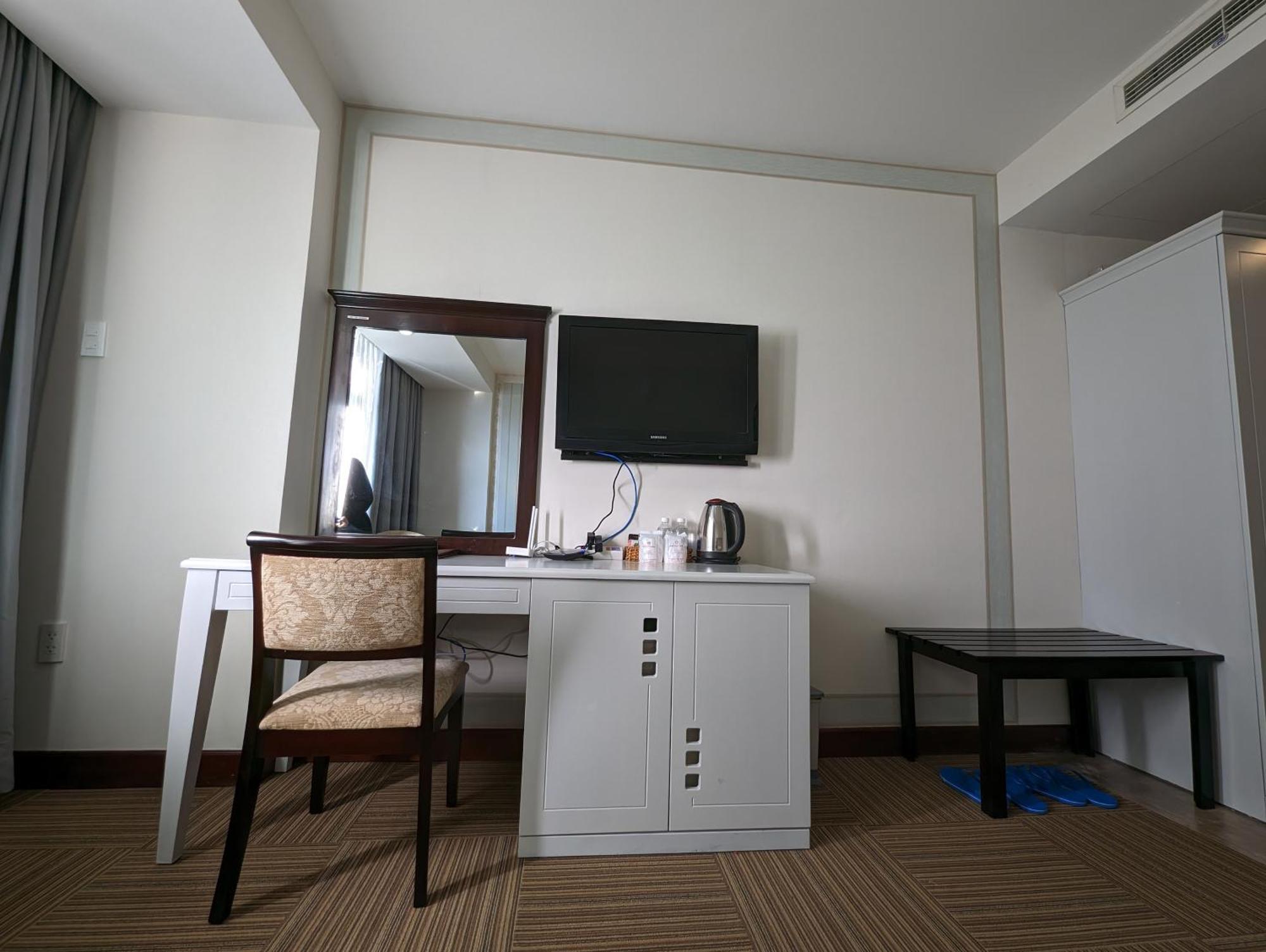 Dong Kinh Hotel Ciudad Ho Chi Minh  Exterior foto
